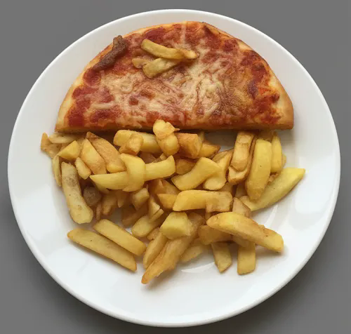 Kids 1/2 Fried Pizza & Chips 